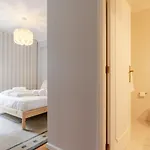 Seaside Urban Retreat - 5min To