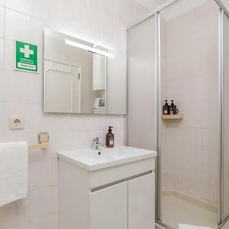 Apartment Seaside Urban Retreat - 5min To Esposende