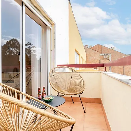 Seaside Urban Retreat - 5min To Appartement *