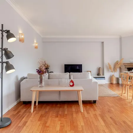 Seaside Urban Retreat - 5min To Esposende Apartment *
