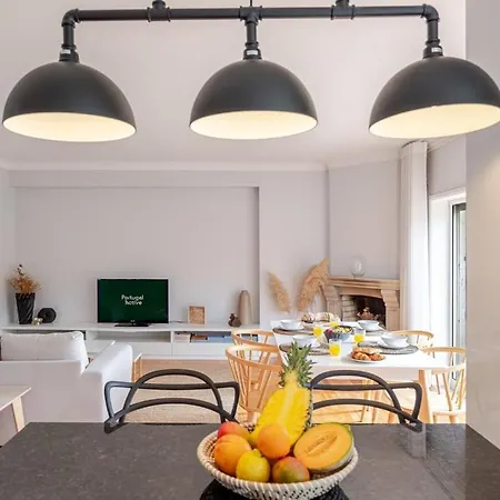 Apartment Seaside Urban Retreat - 5min To