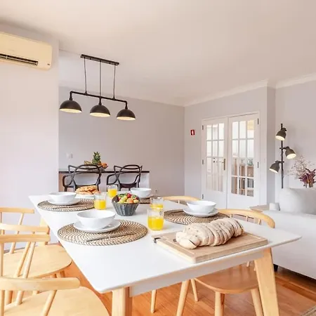Seaside Urban Retreat - 5min To * إسبونسيندي