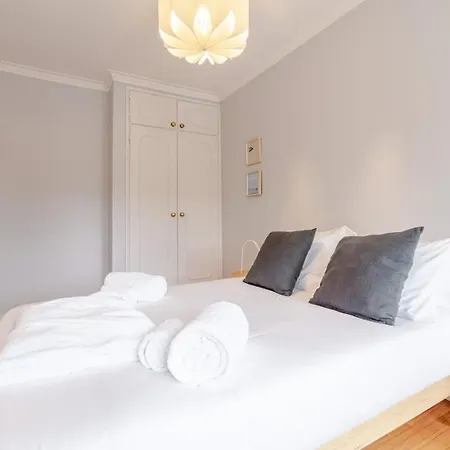 Seaside Urban Retreat - 5min To