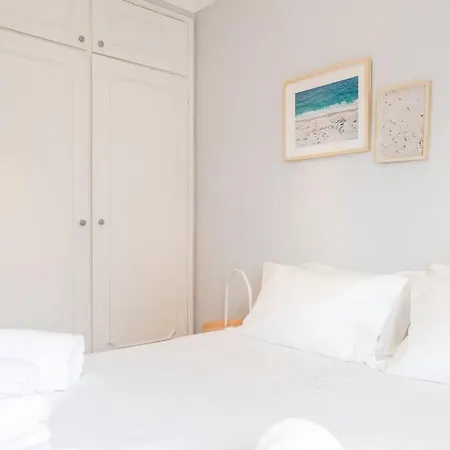 شقة Seaside Urban Retreat - 5min To إسبونسيندي