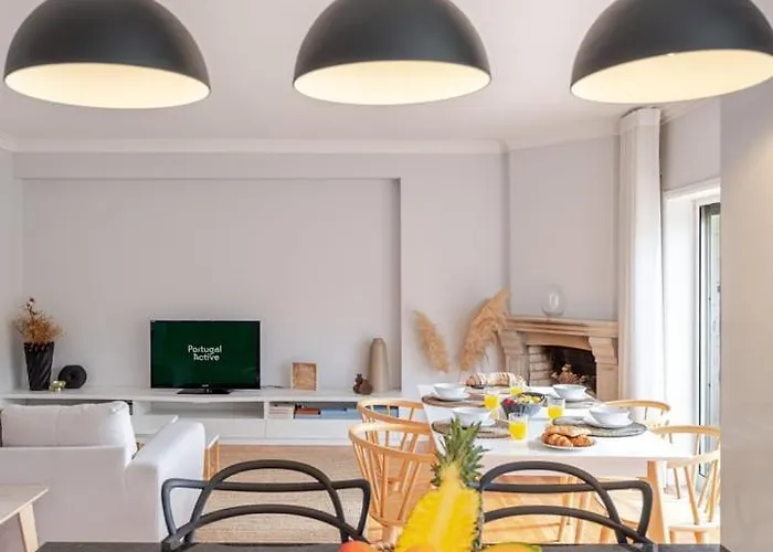 Apartment Seaside Urban Retreat - 5min To